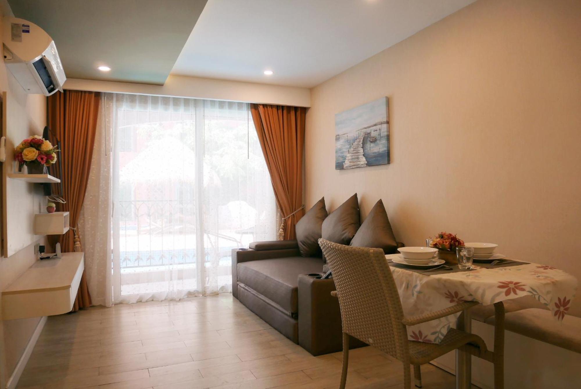 Seven Seas Pattaya Poolside Room ห้องติดสระ Jomtien Beach Extérieur photo